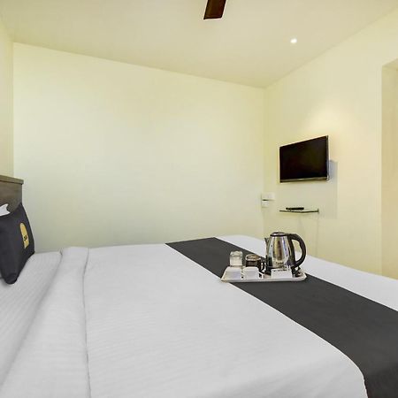 Townhouse Oak Hotel Chaitanya Executive Near Fun Time Multiplex Pune Exterior foto