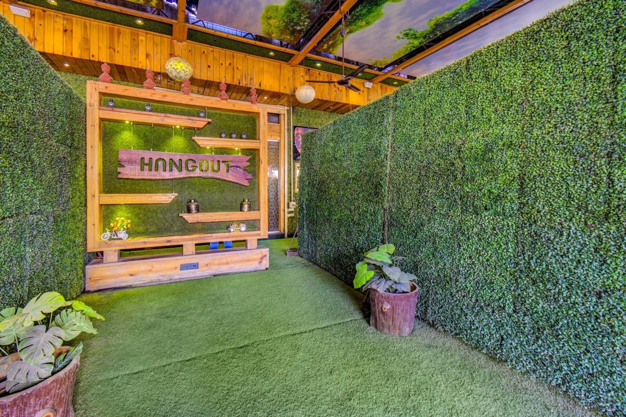 Townhouse Oak Hotel Chaitanya Executive Near Fun Time Multiplex Pune Exterior foto