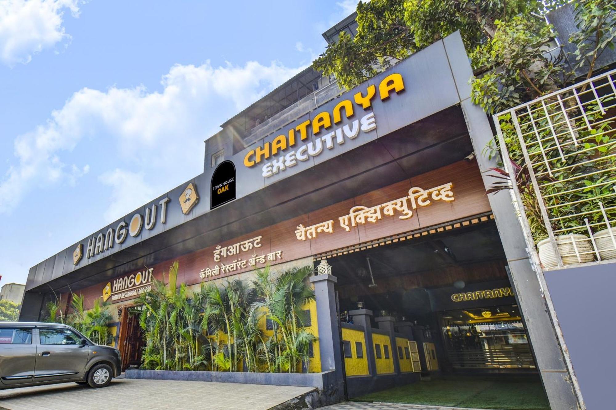 Townhouse Oak Hotel Chaitanya Executive Near Fun Time Multiplex Pune Exterior foto