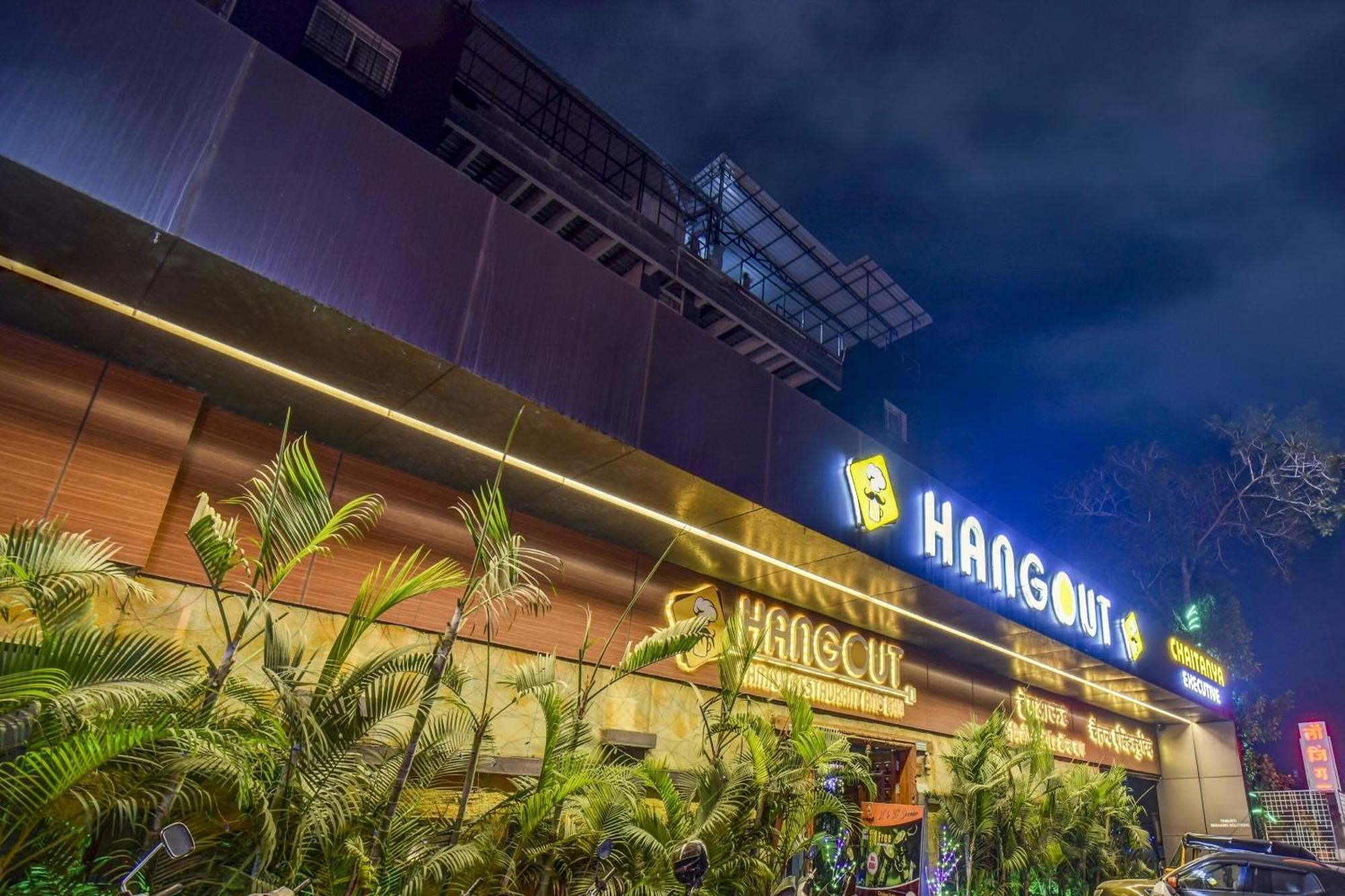 Townhouse Oak Hotel Chaitanya Executive Near Fun Time Multiplex Pune Exterior foto