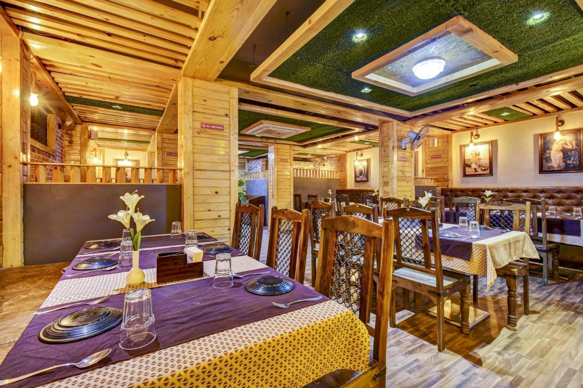 Townhouse Oak Hotel Chaitanya Executive Near Fun Time Multiplex Pune Exterior foto