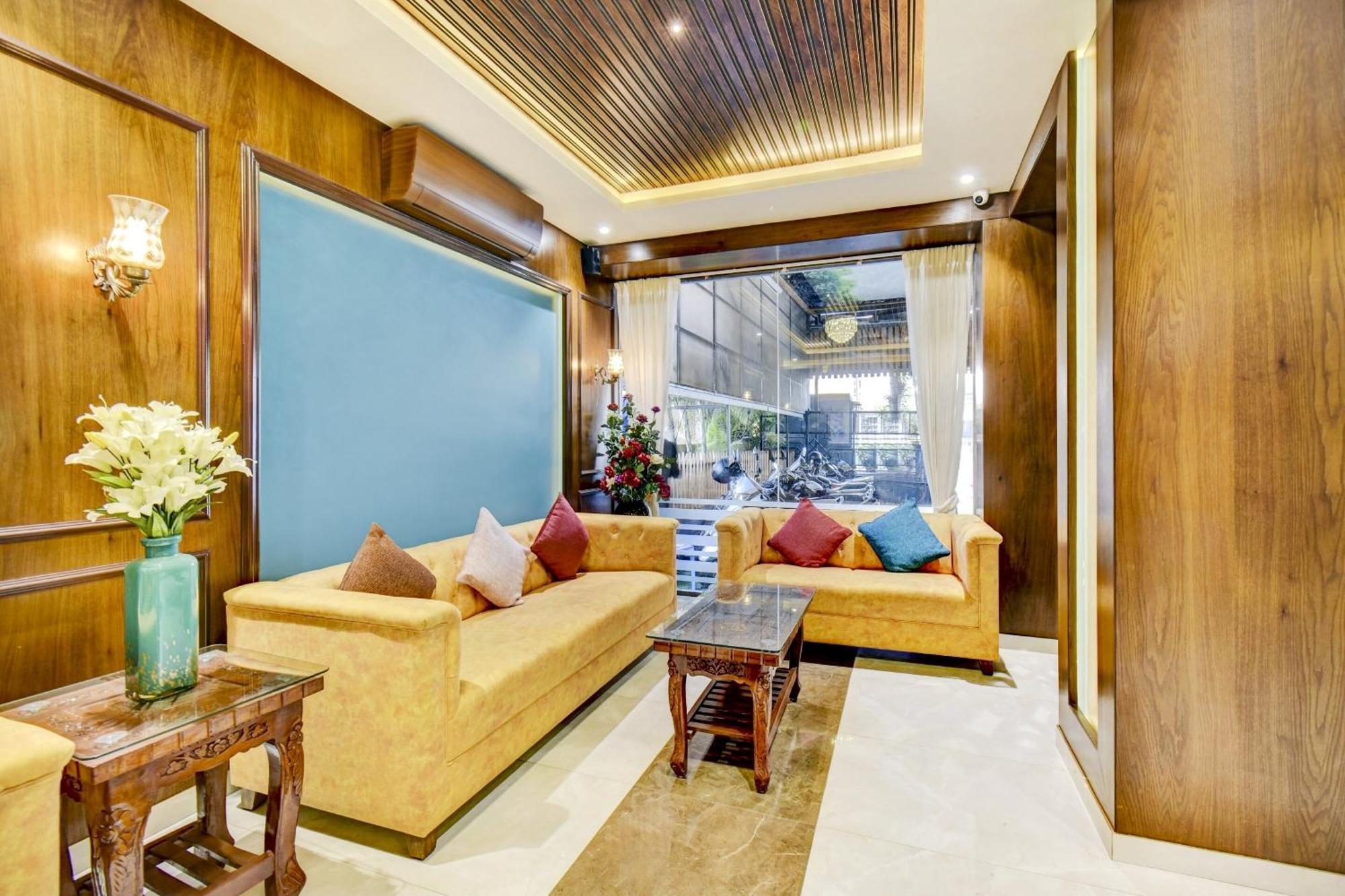 Townhouse Oak Hotel Chaitanya Executive Near Fun Time Multiplex Pune Exterior foto